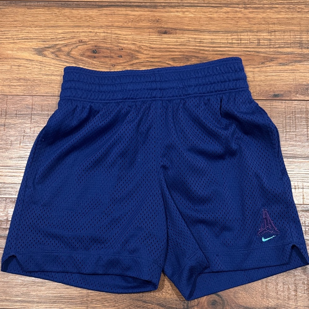 BRAND NEW! Nike Kids JA Athletic Basketball Shorts sz: Small